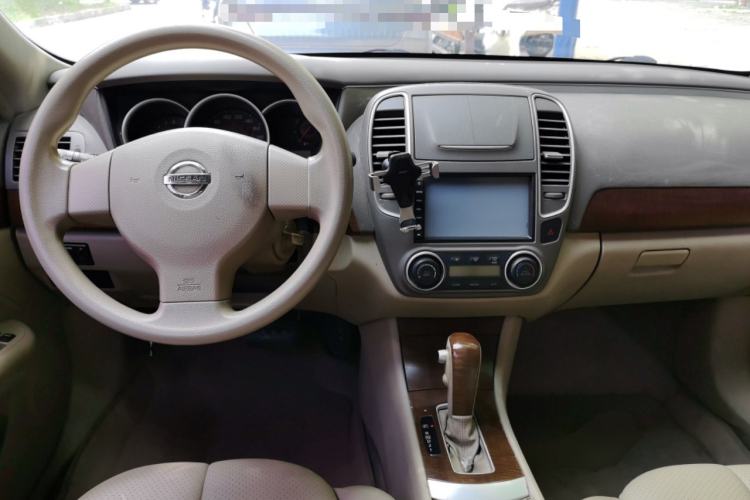 Used Nissan Sylphy 2012 1.6 XL CVT Luxury Edition Center Console