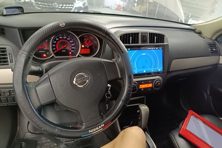 Used Nissan Sylphy 2012 Classic 1.6XE Automatic Comfort Edition Center Console