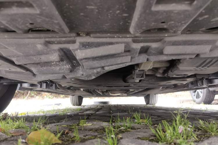 Used Nissan Sylphy 2012 Classic 1.6XE Automatic Comfort Edition Chassis Front