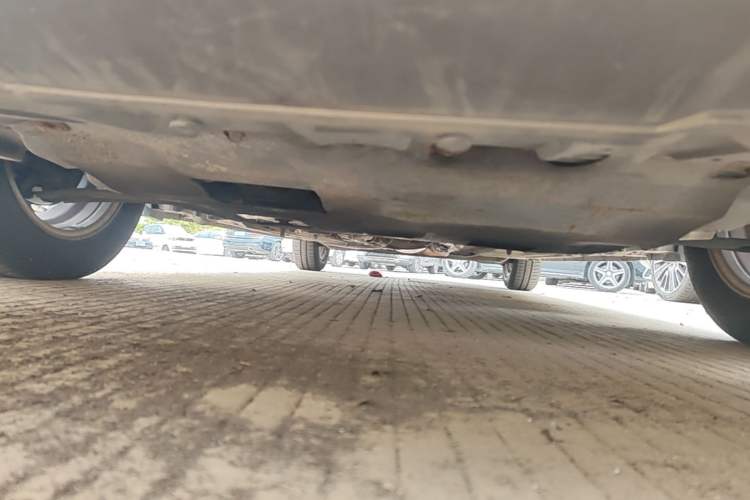 Used Nissan Sylphy 2012 Classic 1.6XE Manual Comfort Edition Chassis Front