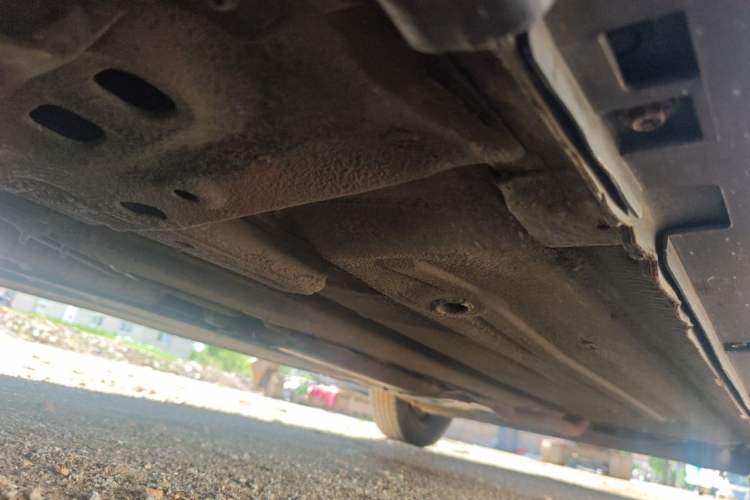Used Nissan Sylphy 2012 Classic 1.6XE Manual Comfort Edition Chassis Front Left