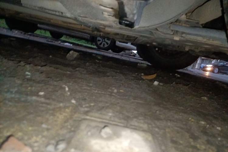 Used Nissan Sylphy 2012 Classic 1.6XE Manual Comfort Edition Chassis Front Right