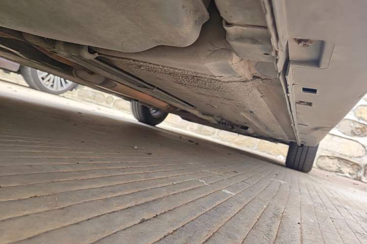 Used Nissan Sylphy 2012 Classic 1.6XE Manual Comfort Edition Chassis Rear Right