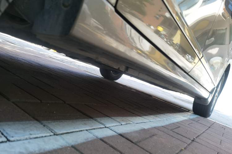 Used Nissan Sylphy 2012 Classic 1.6XE Manual Comfort Edition Chassis Rear Right