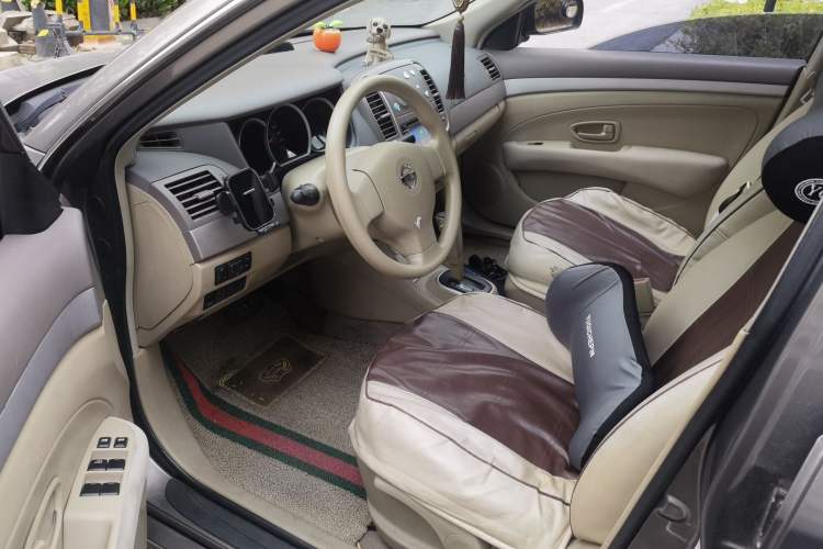 Used Nissan Sylphy 2012 Classic 1.6XE Automatic Comfort Edition Driver Seat