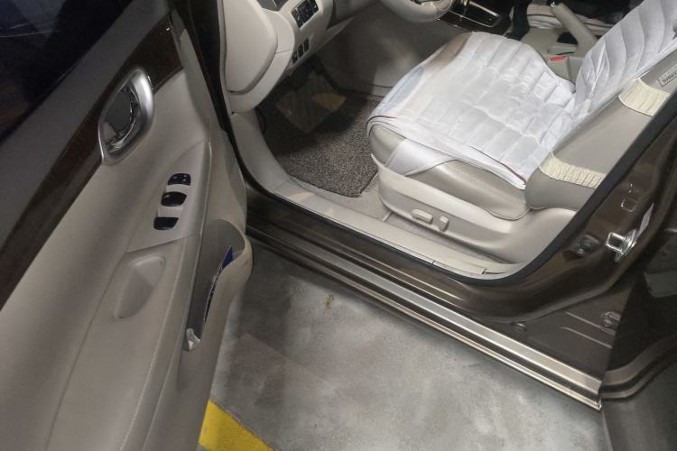 Used Nissan Sylphy 2012 1.8XL CVT Luxury Edition Driver Seat