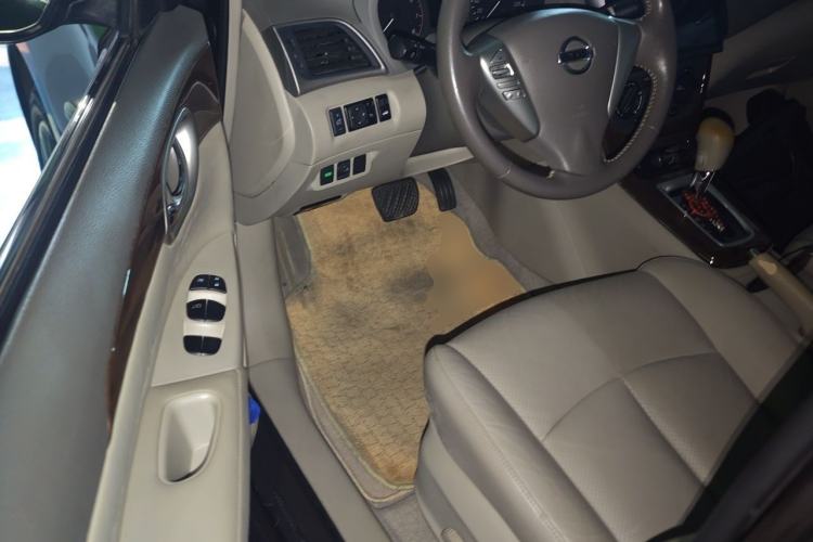 Used Nissan Sylphy 2012 1.6 XL CVT Luxury Edition Driver Seat