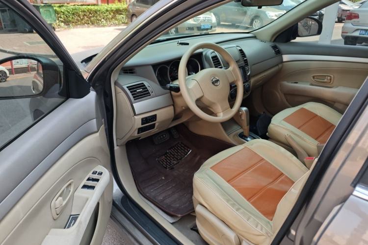 Used Nissan Sylphy 2012 Classic 1.6XE Automatic Comfort Edition Driver Seat