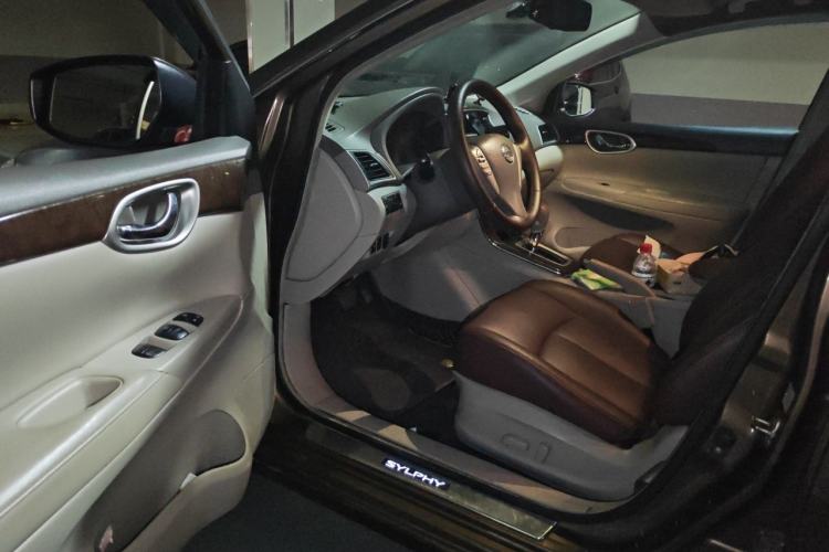 Used Nissan Sylphy 2012 1.6 XL CVT Luxury Edition Driver Seat