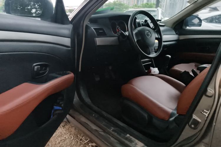 Used Nissan Sylphy 2012 Classic 1.6XE Manual Comfort Edition Driver Seat