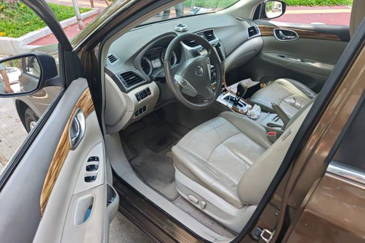 Used Nissan Sylphy 2012 1.8XL CVT Luxury Edition Driver Seat