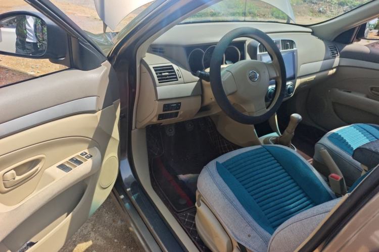 Used Nissan Sylphy 2012 Classic 1.6XE Manual Comfort Edition Driver Seat