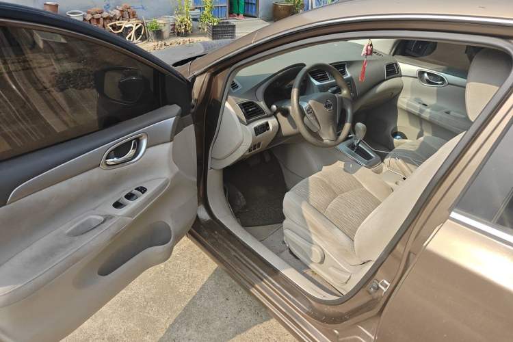 Used Nissan Sylphy 2012 1.8XE CVT Comfort Edition Driver Seat