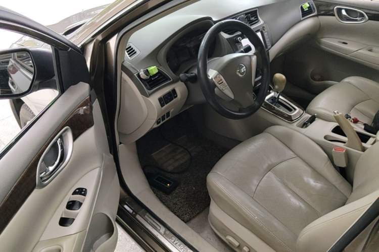 Used Nissan Sylphy 2012 1.6 XL CVT Luxury Edition Driver Seat