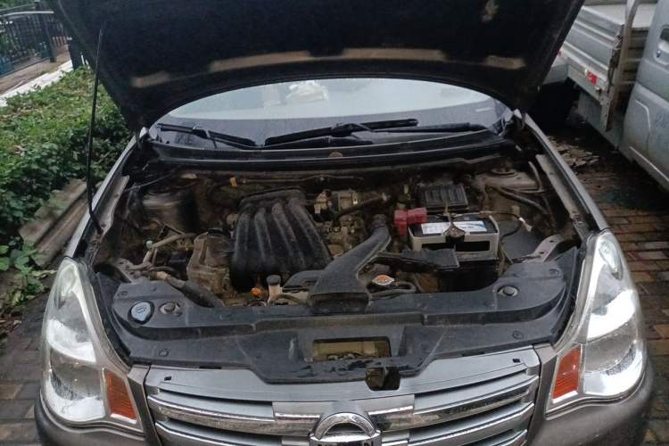 Used Nissan Sylphy 2012 Classic 1.6XE Manual Comfort Edition Engine Bay