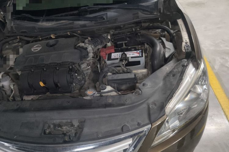Used Nissan Sylphy 2012 1.8XL CVT Luxury Edition Engine Bay Left