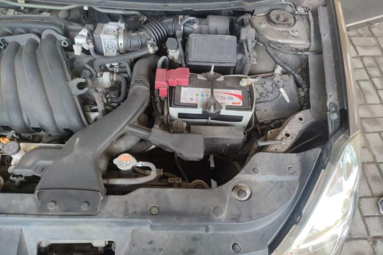 Used Nissan Sylphy 2012 Classic 1.6XE Manual Comfort Edition Engine Bay Left
