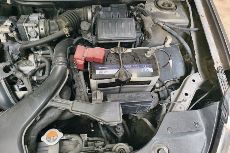 Used Nissan Sylphy 2012 Classic 1.6XE Automatic Comfort Edition Engine Bay Left
