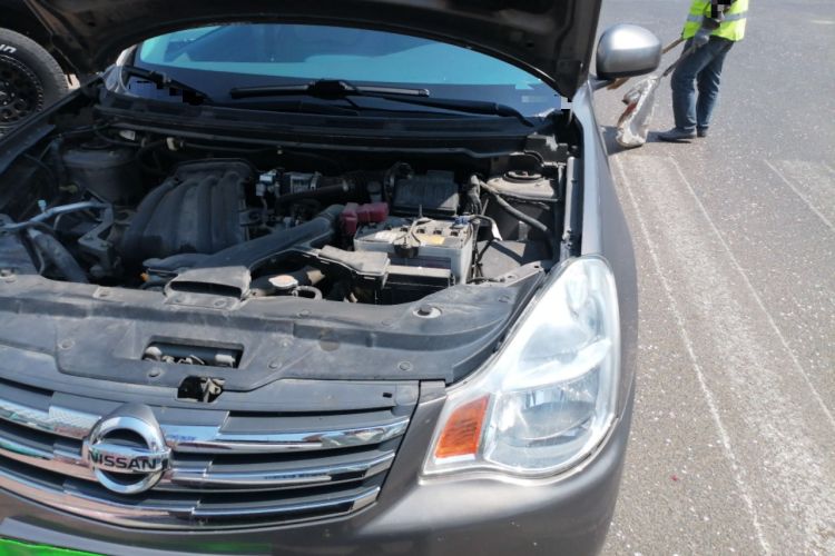 Used Nissan Sylphy 2012 Classic 1.6XL Manual Luxury Edition Engine Bay Left