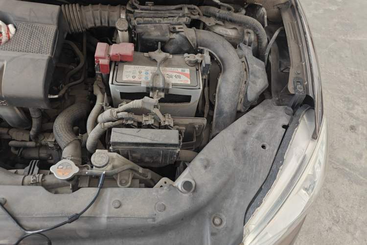 Used Nissan Sylphy 2012 1.6 XL CVT Luxury Edition Engine Bay Left