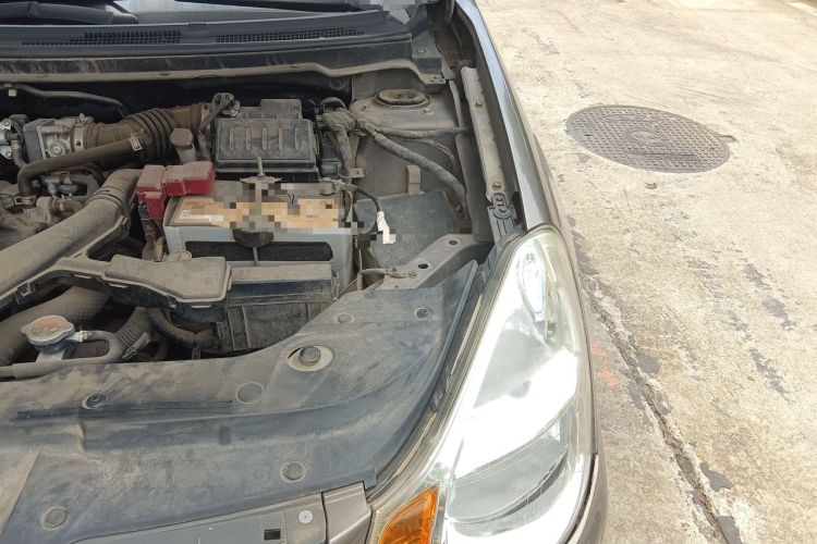 Used Nissan Sylphy 2012 Classic 1.6XE Manual Comfort Edition Engine Bay Left