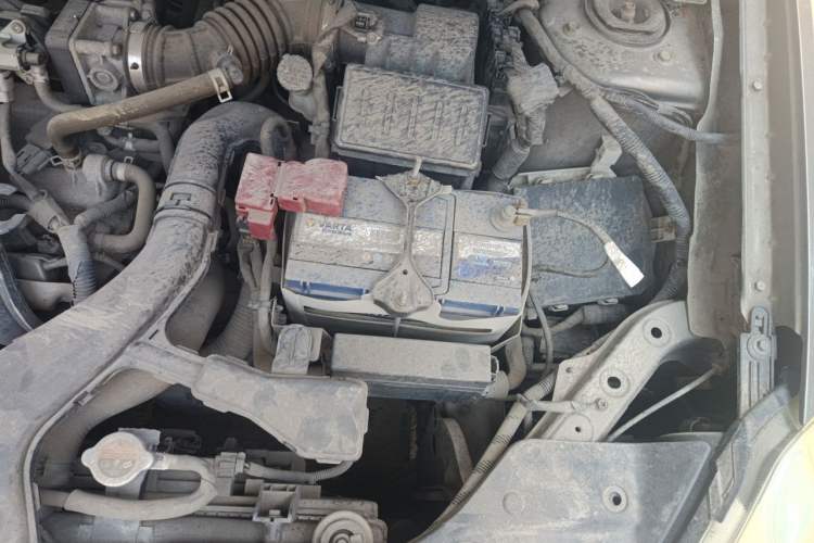Used Nissan Sylphy 2012 Classic 1.6XE Manual Comfort Edition Engine Bay Left