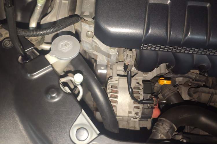 Used Nissan Sylphy 2012 1.6 XL CVT Luxury Edition Engine Bay Right