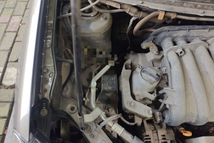 Used Nissan Sylphy 2012 Classic 1.6XE Manual Comfort Edition Engine Bay Right