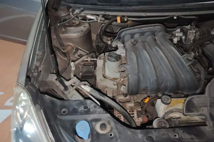 Used Nissan Sylphy 2012 Classic 1.6XE Automatic Comfort Edition Engine Bay Right