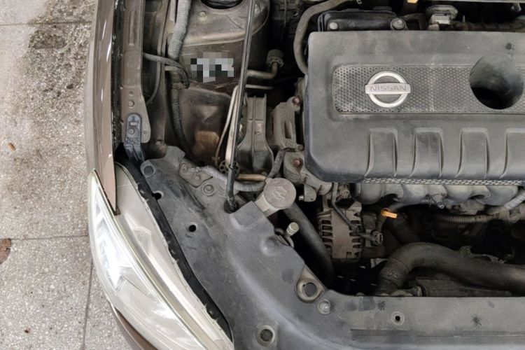 Used Nissan Sylphy 2012 1.6 XL CVT Luxury Edition Engine Bay Right