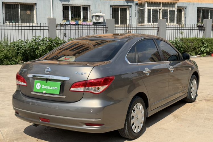 Used Nissan Sylphy 2012 Classic 1.6XE Automatic Comfort Edition Exterior 3