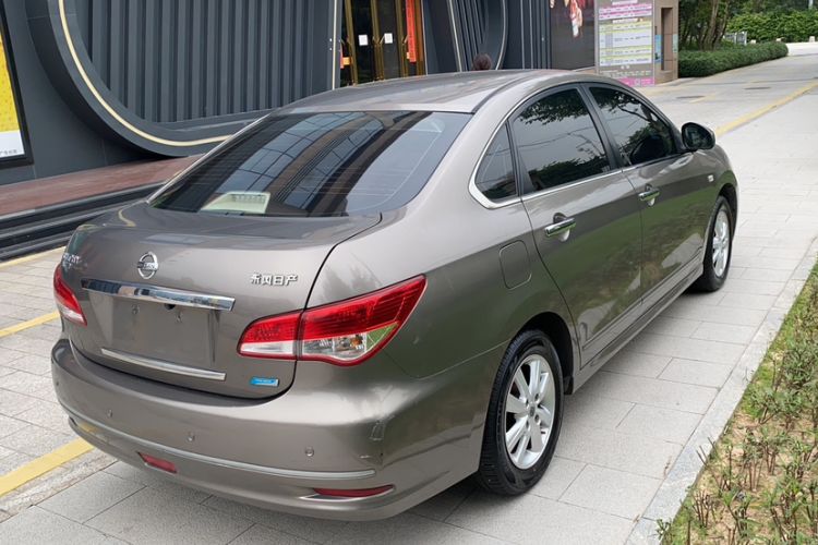 Used Nissan Sylphy 2012 Classic 1.6XE Manual Comfort Edition Exterior 4