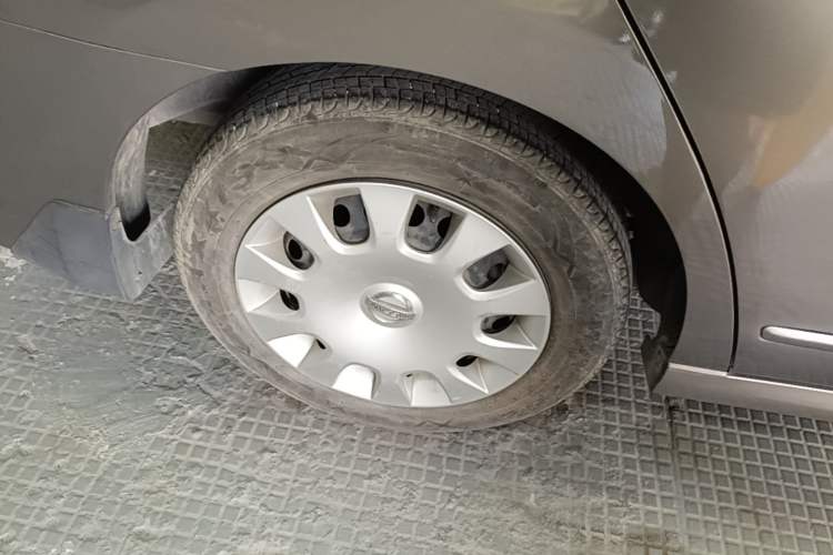 Used Nissan Sylphy 2012 Classic 1.6XE Automatic Comfort Edition Exterior 5