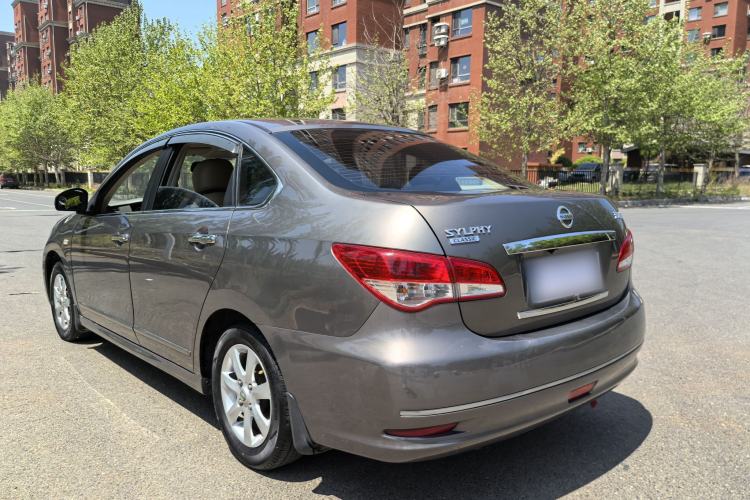 Used Nissan Sylphy 2012 Classic 1.6XE Automatic Comfort Edition Exterior 5