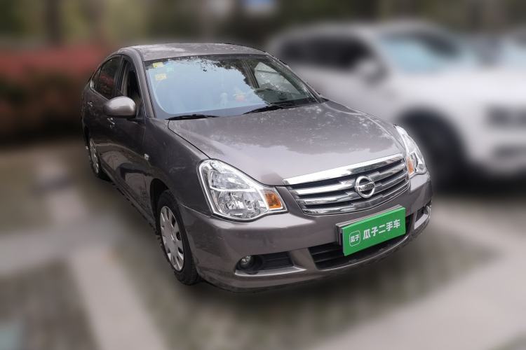 Used Nissan Sylphy 2012 Classic 1.6XE Automatic Comfort Edition Front Right 45 Deg