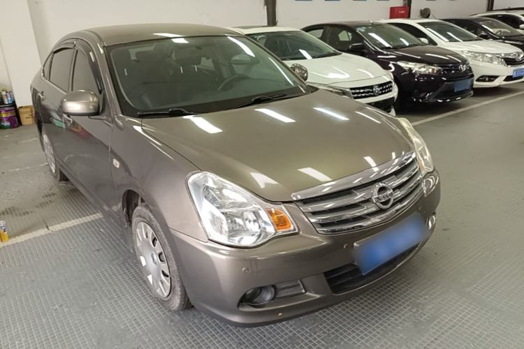 Used Nissan Sylphy 2012 Classic 1.6XE Automatic Comfort Edition Front Right 45 Deg