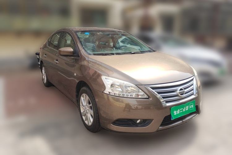 Used Nissan Sylphy 2012 1.6 XL Manual Luxury Edition Front Right 45 Deg