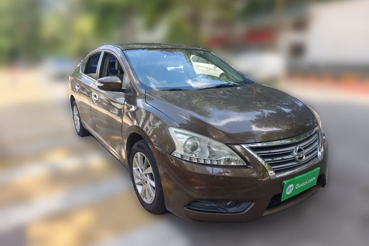 Used Nissan Sylphy 2012 1.8XL CVT Luxury Edition Front Right 45 Deg