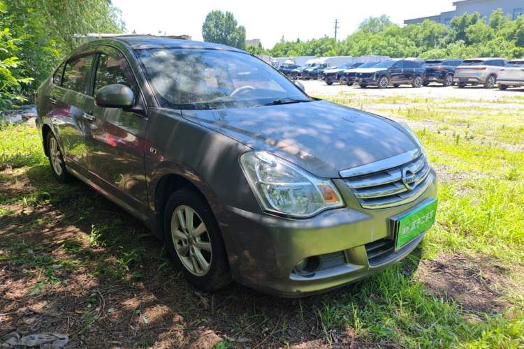 Used Nissan Sylphy 2012 Classic 1.6XE Automatic Comfort Edition Front Right 45 Deg