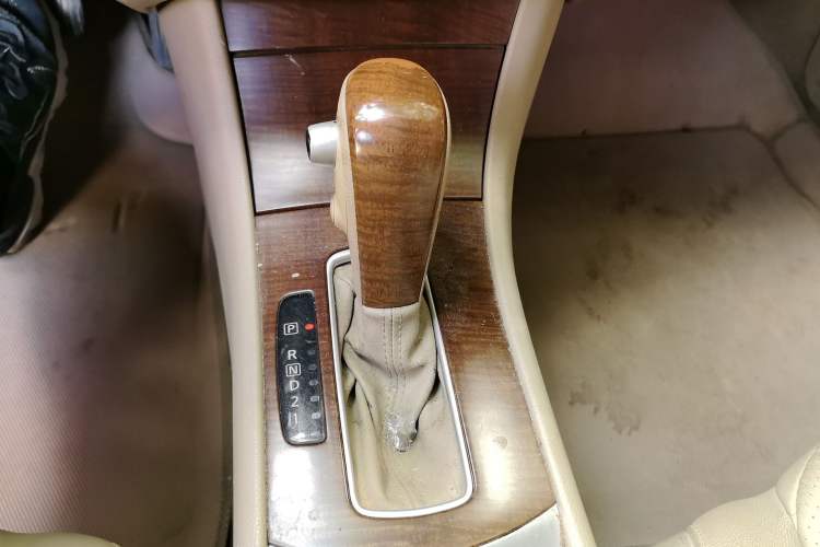 Used Nissan Sylphy 2012 1.6 XL CVT Luxury Edition Gear Lever