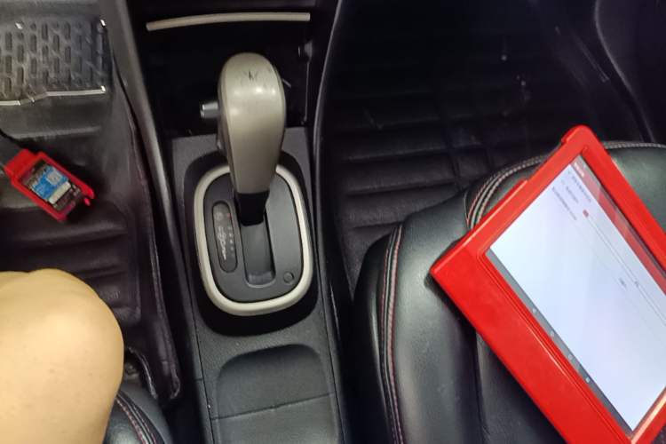 Used Nissan Sylphy 2012 Classic 1.6XE Automatic Comfort Edition Gear Lever