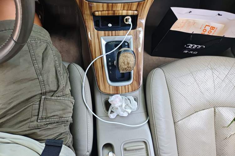 Used Nissan Sylphy 2012 1.8XL CVT Luxury Edition Gear Lever