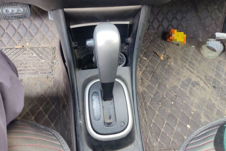 Used Nissan Sylphy 2012 Classic 1.6XE Automatic Comfort Edition Gear Lever
