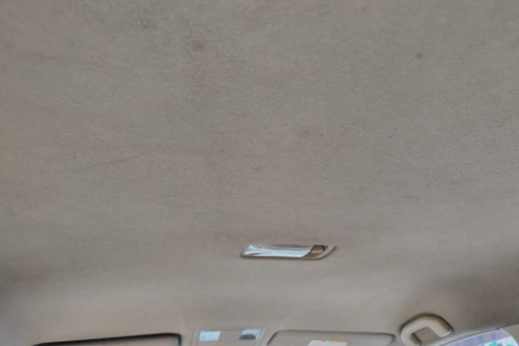 Used Nissan Sylphy 2012 Classic 1.6XE Automatic Comfort Edition Headliner