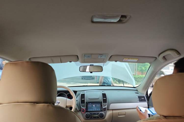 Used Nissan Sylphy 2012 Classic 1.6XE Automatic Comfort Edition Headliner
