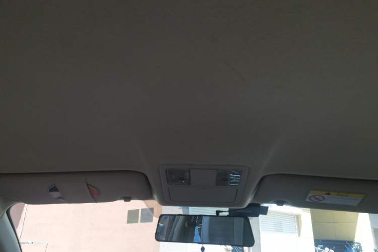 Used Nissan Sylphy 2012 Classic 1.6XE Manual Comfort Edition Headliner
