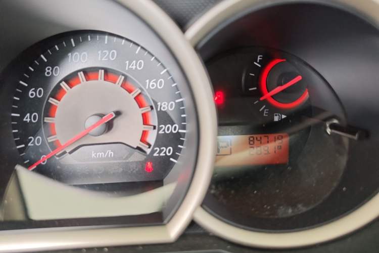 Used Nissan Sylphy 2012 Classic 1.6XE Automatic Comfort Edition Instrument Cluster