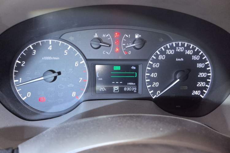 Used Nissan Sylphy 2012 1.6XE CVT Comfort Edition Instrument Cluster