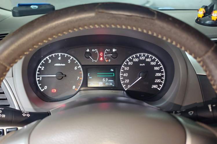 Used Nissan Sylphy 2012 Classic 1.6 XL Automatic Luxury Edition Instrument Cluster