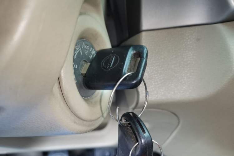 Used Nissan Sylphy 2012 Classic 1.6XE Manual Comfort Edition Interior 1